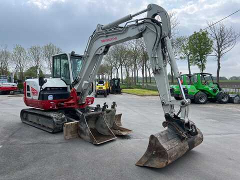 Huur een Takeuchi TB370 - Graafmachine - Image #3
