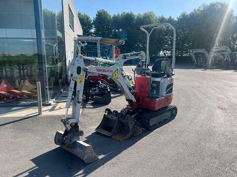 Koop een tweedehands Takeuchi TB210R - Graafmachine / lader / verreiker - Image #2