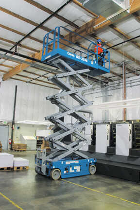 Koop een Genie GS3246 - Ascenseur à ciseaux électrique - Image #1