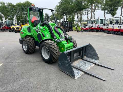 Koop een tweedehands Avant 860i TDL - Graafmachine / lader / verreiker - Image #3
