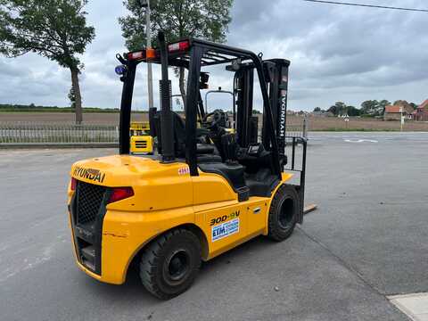Koop een tweedehands Hyundai 30D-9V - Heftruck - Image #4