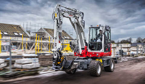 Koop een Takeuchi TB370W - Graafmachine op banden - Image #2
