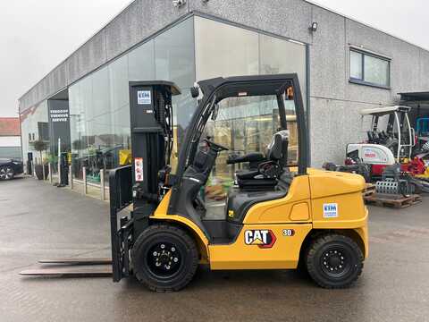 Koop een tweedehands CAT DP30N3 - Heftruck - Image #1