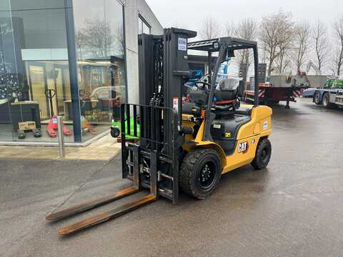 Koop een tweedehands CAT DP30N3 - Heftruck - Image #2