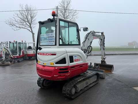 Koop een tweedehands Takeuchi TB235-2 Extra - Graafmachine / lader / verreiker - Image #4