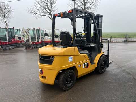 Koop een tweedehands CAT DP30N3 - Heftruck - Image #4