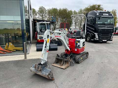 Koop een tweedehands Takeuchi TB210R - Graafmachine / lader / verreiker - Image #2