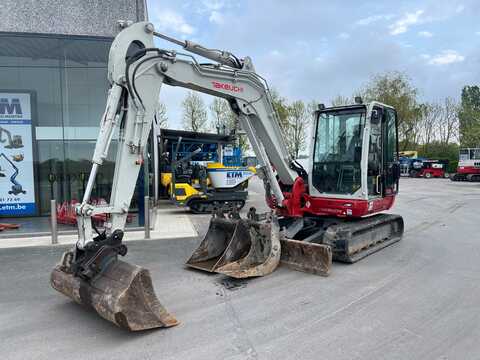 Huur een Takeuchi TB370 - Graafmachine - Image #2