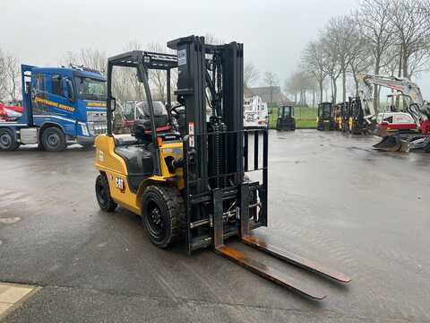 Koop een tweedehands CAT DP30N3 - Heftruck - Image #3