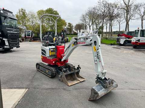 Koop een tweedehands Takeuchi TB210R - Graafmachine / lader / verreiker - Image #3