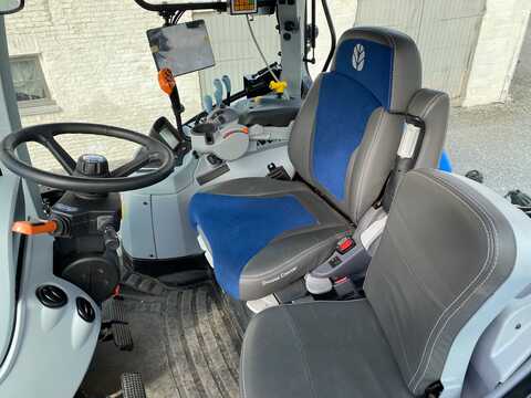 Koop een tweedehands New Holland T7.210 - Landbouwmachine - Image #7