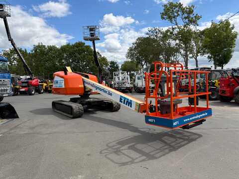 Huur een JLG 400SC - Hoogwerker op rupsen - Image #4