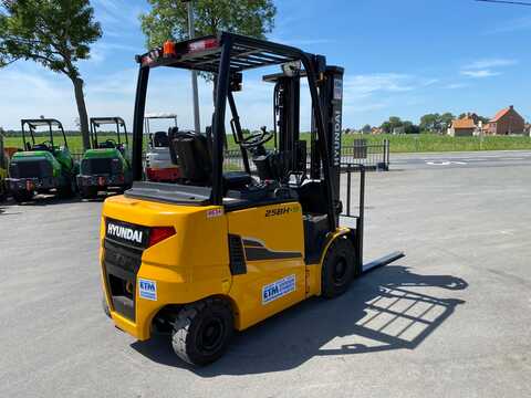 Koop een tweedehands Hyundai 25BH-9 - Heftruck - Image #4