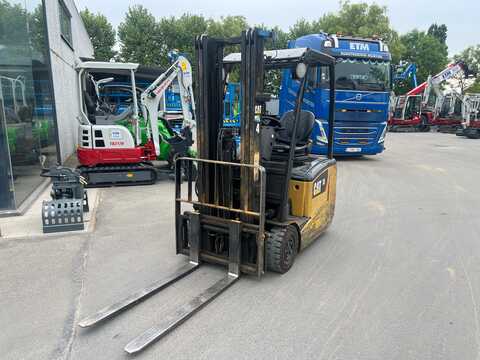 Koop een tweedehands CAT EP15PNT - Heftruck - Image #3