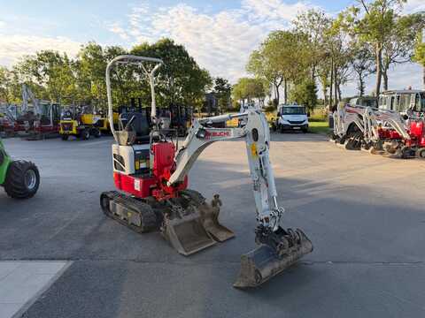 Koop een tweedehands Takeuchi TB210R - Graafmachine / lader / verreiker - Image #3