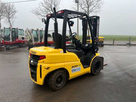 Koop een tweedehands Hyundai 30D-9 - Heftruck - Image #4