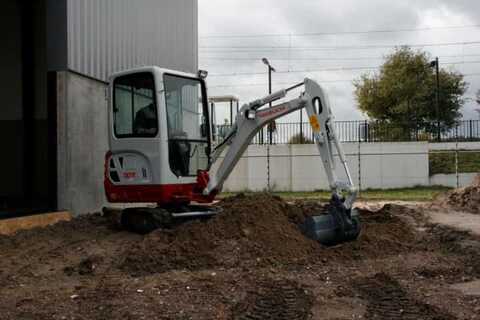 Koop een Takeuchi TB216 - Graafmachine op rupsen - Image #2