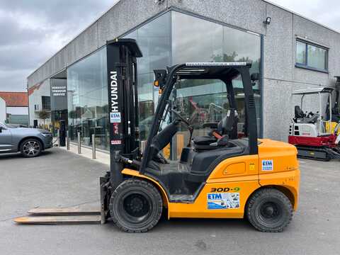 Koop een tweedehands Hyundai 30D-9 - Heftruck - Image #1