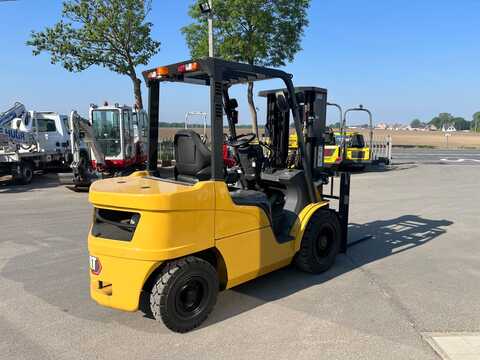 Koop een tweedehands CAT DP30N3 - Heftruck - Image #4