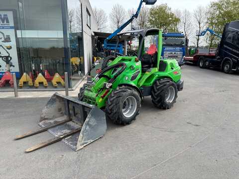 Koop een tweedehands Avant 860i TDL - Graafmachine / lader / verreiker - Image #1