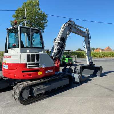 Huur een Takeuchi TB280FR - Graafmachine - Image #5