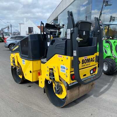 Koop een tweedehands Bomag BW100-AD5 - Graafmachine / lader / verreiker - Image #5
