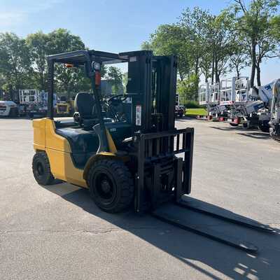 Koop een tweedehands CAT DP30N3 - Heftruck - Image #3