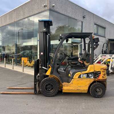 Koop een tweedehands CAT DP25N - Heftruck - Image #1