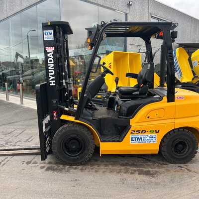 Koop een tweedehands Hyundai 25D-9V - Heftruck - Image #1