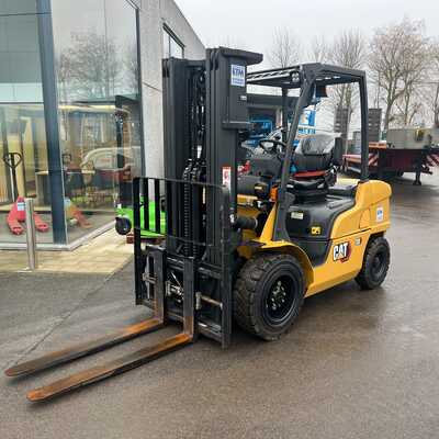 Koop een tweedehands CAT DP30N3 - Heftruck - Image #2