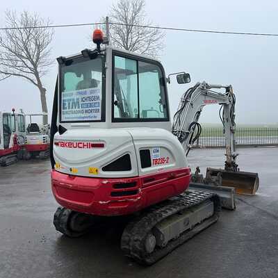 Koop een tweedehands Takeuchi TB235-2 Extra - Graafmachine / lader / verreiker - Image #4