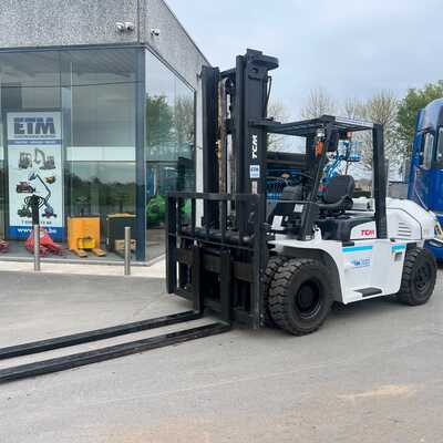 Huur een TCM FD70 - Dieselheftruck - Image #2