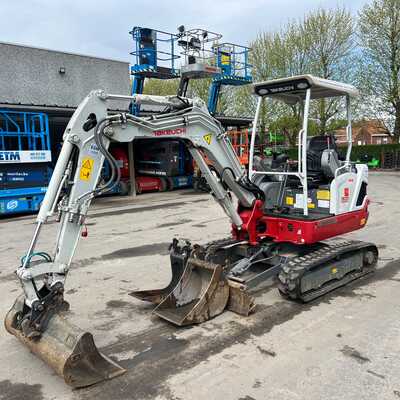 Koop een tweedehands Takeuchi TB 225 Extra Canopy - Graafmachine / lader / verreiker - Image #2