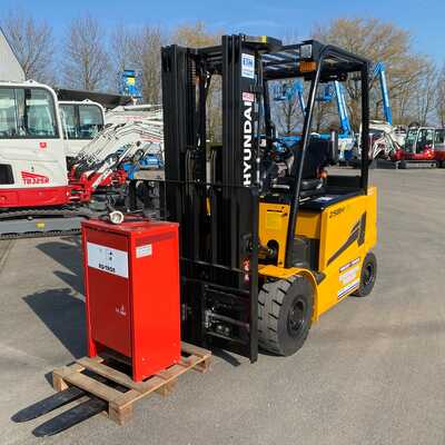 Koop een tweedehands Hyundai 25BH-9 - Heftruck - Image #2