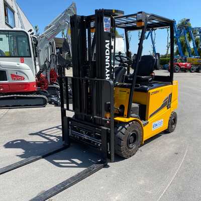Koop een tweedehands Hyundai 25BH-9 - Heftruck - Image #2
