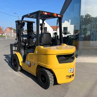 Koop een tweedehands CAT DP30N3 - Heftruck - Image #5