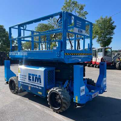 Huur een Sinoboom 3346RD - Schaarlift diesel 4X4 - Image #4