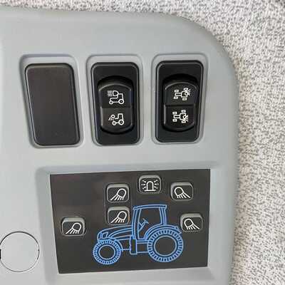 Koop een tweedehands New Holland T7.210 - Landbouwmachine - Image #9