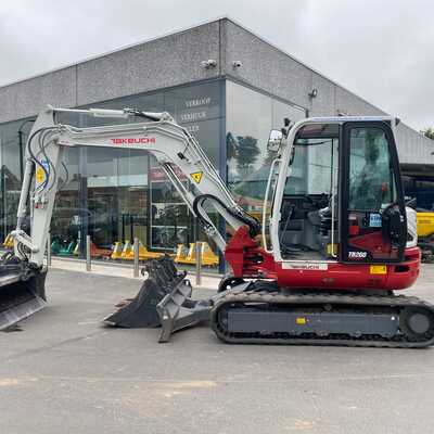 Huur een Takeuchi TB260 - Graafmachine - Image #1