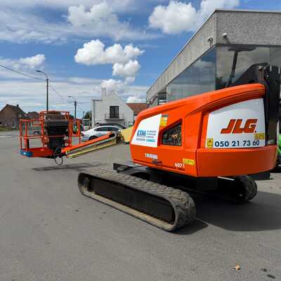 Huur een JLG 400SC - Hoogwerker op rupsen - Image #6