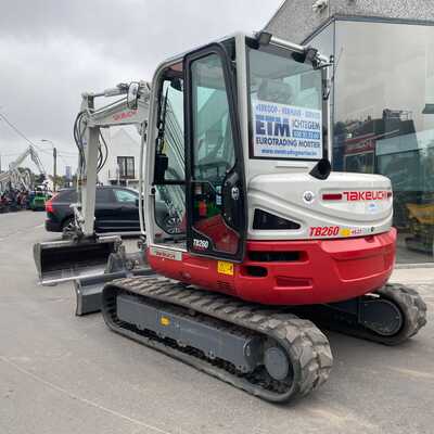 Huur een Takeuchi TB260 - Graafmachine - Image #5