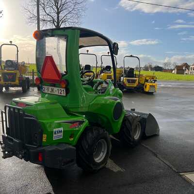 Koop een tweedehands Avant 645i TDL - Graafmachine / lader / verreiker - Image #4