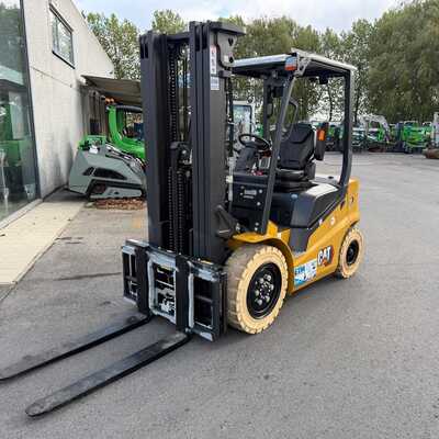 Huur een CAT EP30Q - Batterijheftruck - Image #3