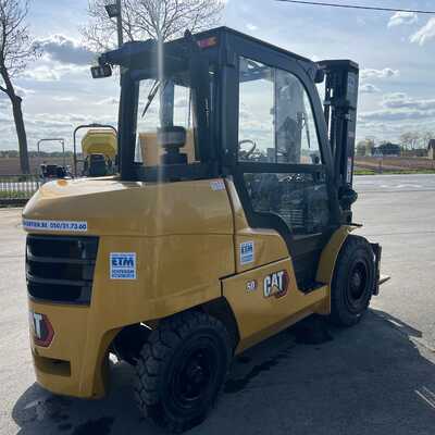 Huur een CAT DP50CN - Dieselheftruck - Image #4