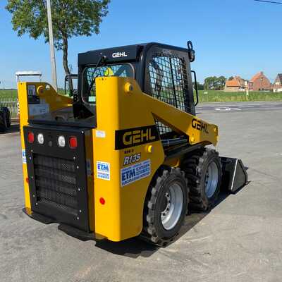 Koop een tweedehands R135 Graafmachine / lader / verreiker - Image #4