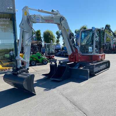 Huur een Takeuchi TB280FR - Graafmachine - Image #3