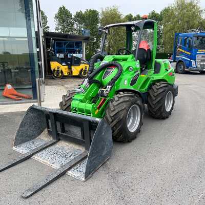 Koop een tweedehands Avant 860i TDL - Graafmachine / lader / verreiker - Image #2