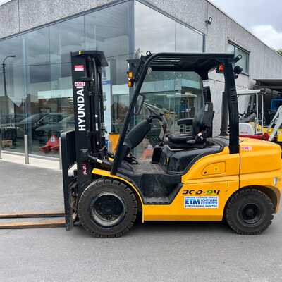 Koop een tweedehands Hyundai 30D-9V - Heftruck - Image #1