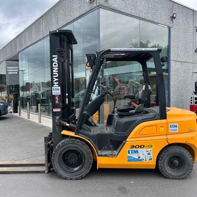 Koop een tweedehands Hyundai 30D-9 - Heftruck - Image #1