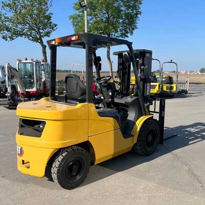 Koop een tweedehands CAT DP30N3 - Heftruck - Image #4